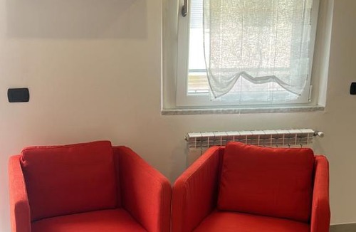 Magenta Apartment | Caprotti 6