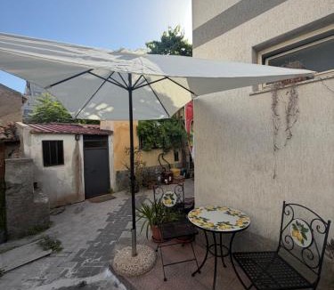 Roccalumera House | Carol Home