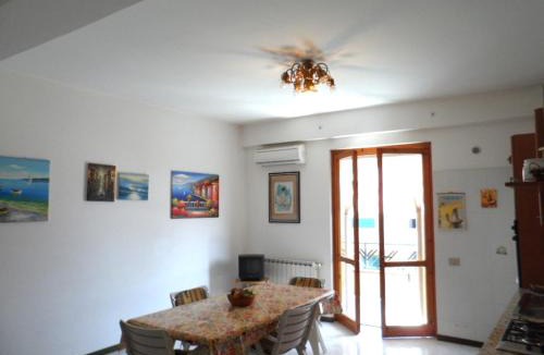 Sant'Anna Apartment | Casa 1 Sole - Mare - Montagna - con Terrazza panoramica