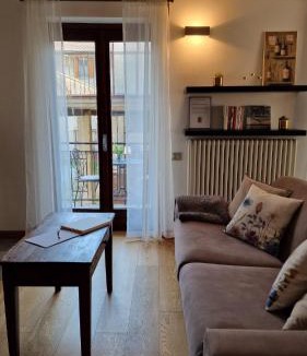 Cremeno Apartment | Casa Adelaide