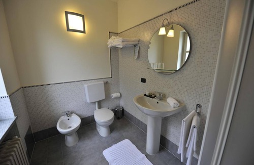 Monta Hotel | Casa Americani