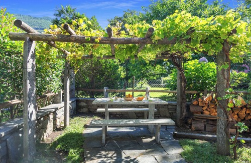 Losone House | Casa Ana 1 with Garden & Parking for 3, Losone, Switzerland