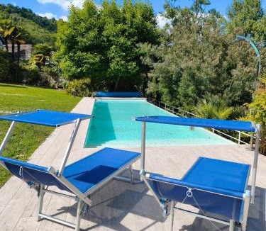 Lesa Villa | Casa Blanca - Villa with pool and private beach