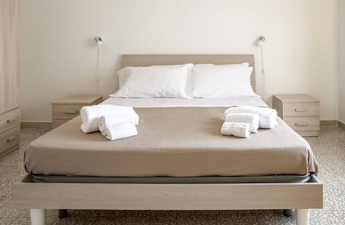 Noto Historic Centre Apartment | Casa Chicca by Wonderful Italy - Cuori con terrazza