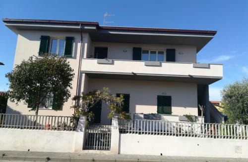 Rosignano Solvay Apartment | Casa Dino