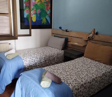 Villaggio degli Sposi Apartment | Casa Dori x 6 persone 3 camere, 2 bagni, cucina, a Bergamo pochi minuti dall' aeroporto di Bergamo "Caravaggio"