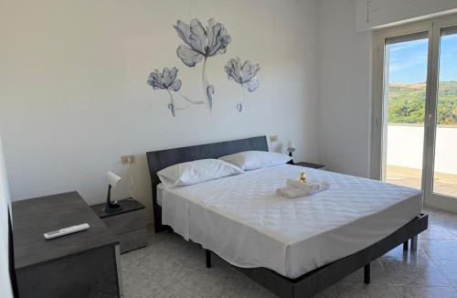 Scafa Apartment | Casa Dulce Casa - Bright flat with balcony 2 baths 2 beds