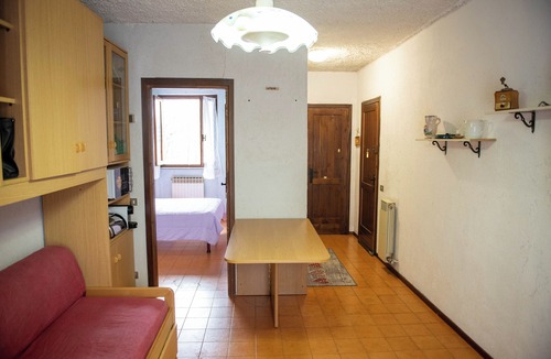 Miragolo San Salvatore Apartment | Casa Eleonora