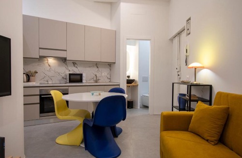 Zona Padova Apartment | Casa Giacosa - Metro M1 Pasteur - 10min to Duomo