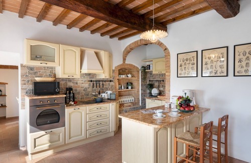 Pomarance Villa | Casa La Fenice 8+2, Emma Villas