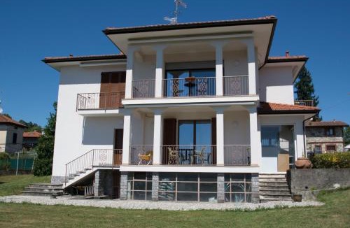 Brezzo di Bedero Apartment | Casa Sole