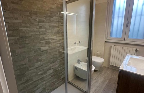 Limbiate Apartment | Casa strauss, elegante bilocale immerso nel verde