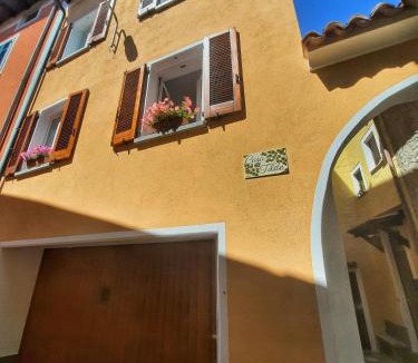 Cunardo Bed & Breakfast | Casa Tilde Guest House