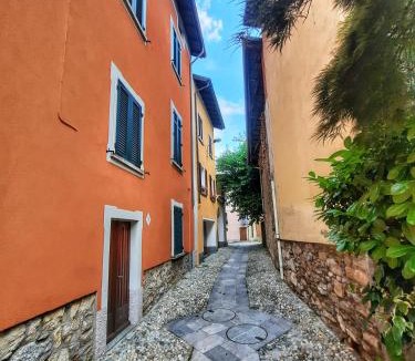 Cunardo Bed & Breakfast | Casa Tilde Guest House