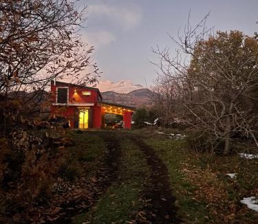 Ragalna Ski Chalet | Case Monte Arso -Etna sud est-