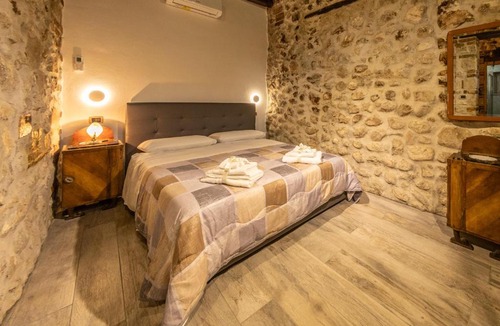 Sala Apartment | Casicarillo 800