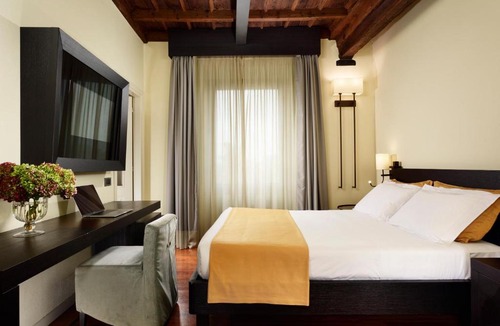 Cassano d'Adda Hotel | Castello Visconteo