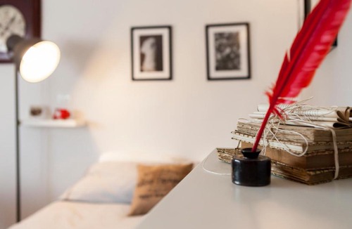 San Frediano Apartment | Central Pitti Studio Flat