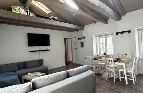 Trieste Old Town Apartment | Centro Mazzini 9