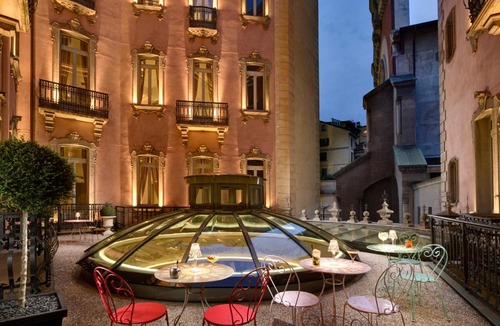 Tricolore Hotel | Château Monfort - Relais & Châteaux