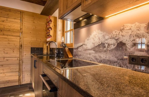 Rain Apartment | Chalet 2 - autumn time
