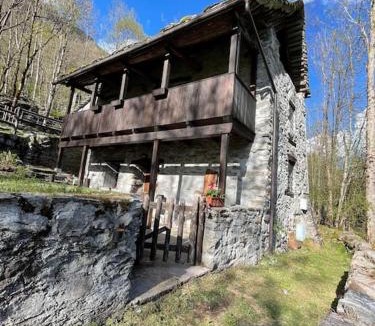 Ceppo Morelli Ski Chalet | Chalet Baita Magugnaga