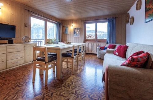 Bormio Ski Chalet | Chalet 'Beppe' with Mountain View, Shared Garden and Wi-Fi