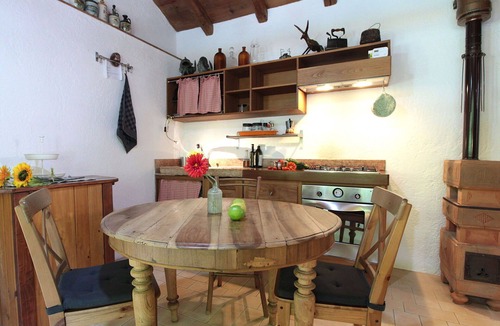 Cornuda Apartment | Chalet Fagarè, Pool, Sauna, Prosecco Hills