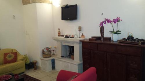 Castiglione d'Otranto Apartment | Charming apartment in Castiglione with terrace & jacuzzi
