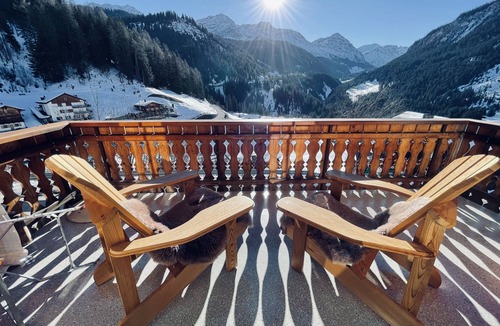 Litziruti Ski Chalet | Charming Chalet by Arosa with stunning Alpine views
