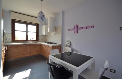Vercelli Apartment | Charming flat in Vercelli - 50 sqm - Cosy balcony.