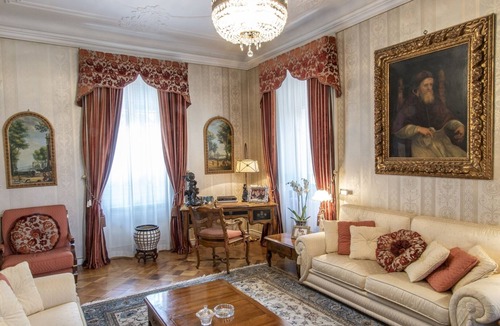 Stresa Villa | Charming historical villa in Stresa – Villa Daisy Capucci Labadini