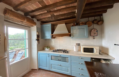 Villabuona House | Charming house in old stone wall village