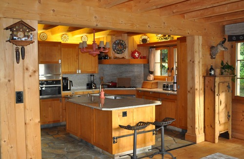 Villars-sur-Ollon Ski Chalet | Charming Mountain Ski Chalet in the Swiss Alpes ski in/out