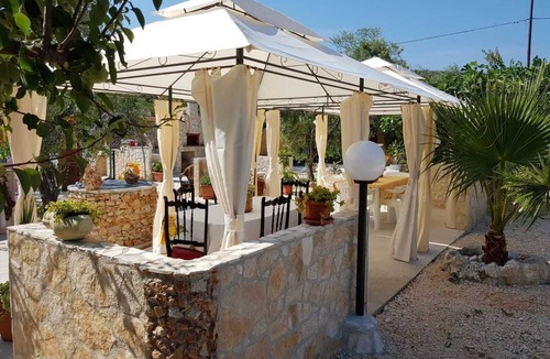 Defensola House | Charming townhome in nice Vieste with AC