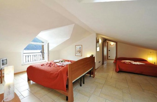 Cima Villa | Cima Villa Sleeps 12