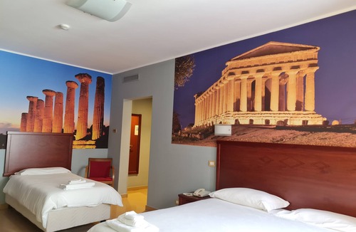 Melilli Hotel | Città Della Notte