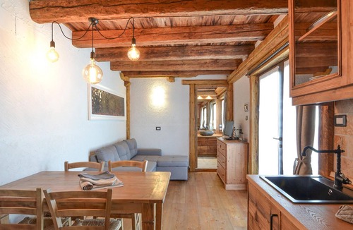 Ovaro Apartment | Comfortable vacation apartment with mountain panorama in a quiet location.