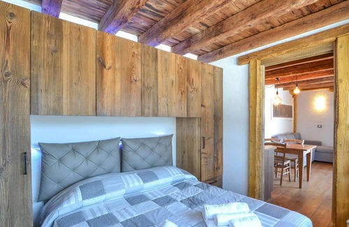 Ovaro Apartment | Comfortable vacation apartment with mountain panorama in a quiet location.