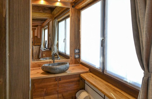 Ovaro Apartment | Comfortable vacation apartment with mountain panorama in a quiet location.