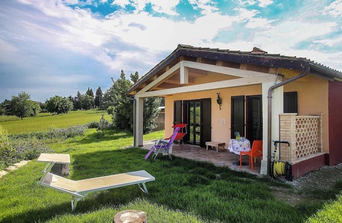 Serra de' Conti House | Comfortable vacation home in the vineyards. Wheelchair accessible, pet friendly!