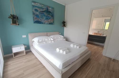 Albate Apartment | Como N 5 Luxury Apartment - Jacuzzi & Private Terrace
