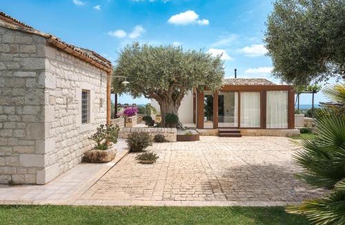 Rosolini Villa | Corte Antigua