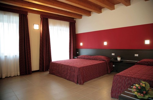Nogarole Rocca Hotel | Corte della Rocca Bassa