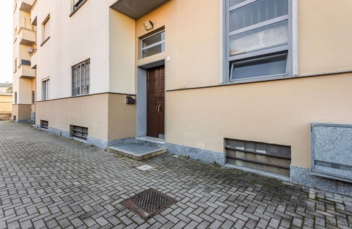 Pavia Apartment | Cosy apartment for 4 guests with WIFI, A/C