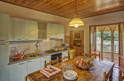 Montaione Apartment | Cosy apartment for 6 guests with pool, WIFI, veranda and panoramic view, close to San Gimignano