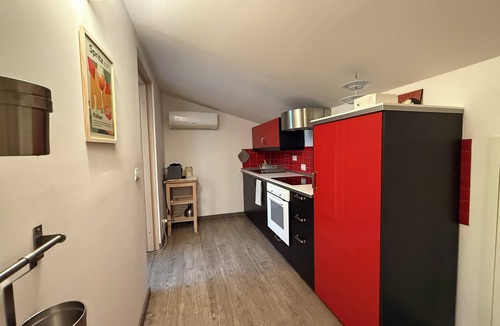 Isolotto Apartment | Cozy attic room not far from the center