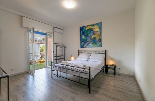 Monteverde Nuovo Apartment | Cozy house in quiet green area with parking and FREE Wi-Fi.