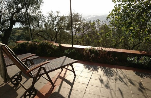 Oneglia House | Cozy mini bungalow for two, roof terrace, direct sea view