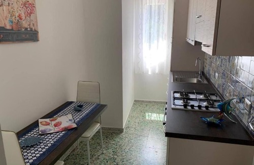 Castellabate Historic Centre House | Cozy panoramic apartment ideal for families or couples.
